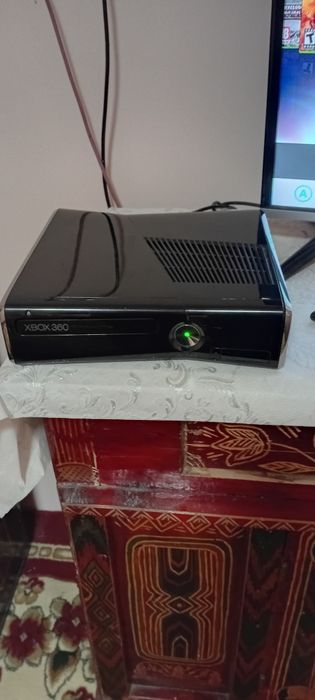 Xbox 360 Slim sotiladi
