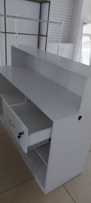 Продам торговое оборудование