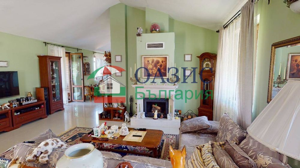 Къща с 4 спални 264 кв.м., в село. Кошарица, България, 385 000 евро