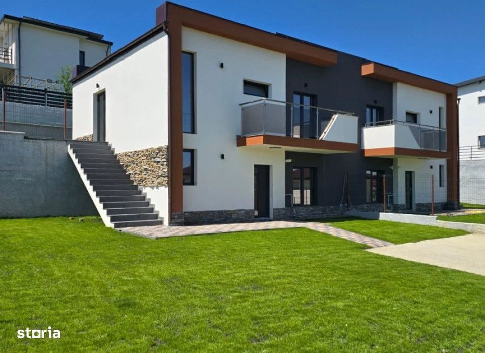 Apartament tip duplex,80mp+30mp teren+2 parcari-Valea AdancaCod:154680