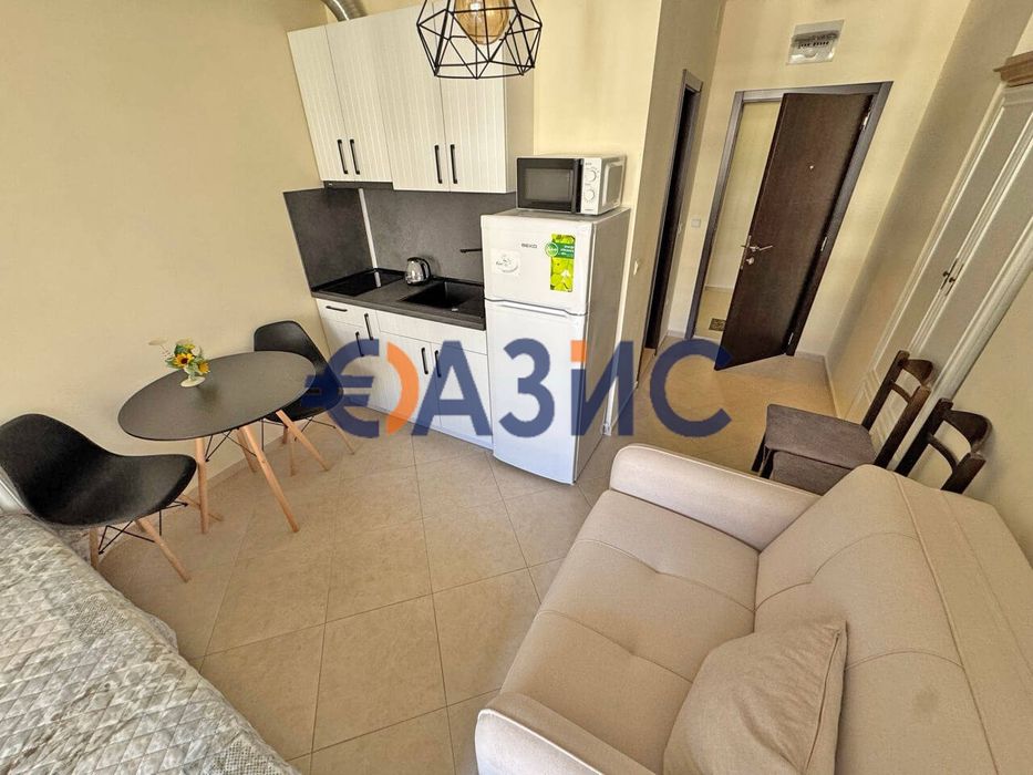 Продава се Едностаен апартамент в к.к. Слънчев бряг - 36 кв.м за 1132 €/кв.м - Снимка #4