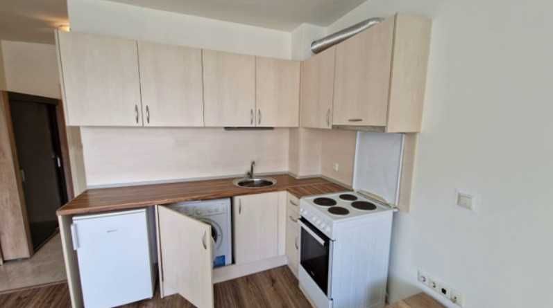 Дава се под наем Едностаен апартамент в София, Студентски град - 40 кв.м за 477.36 € - Снимка #2