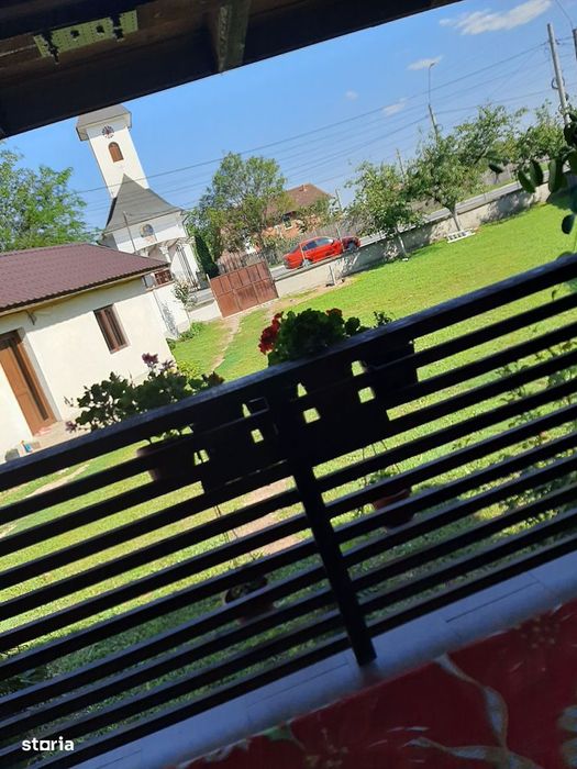 Casă de vânzare cu curte, 2 camere, 1500mp