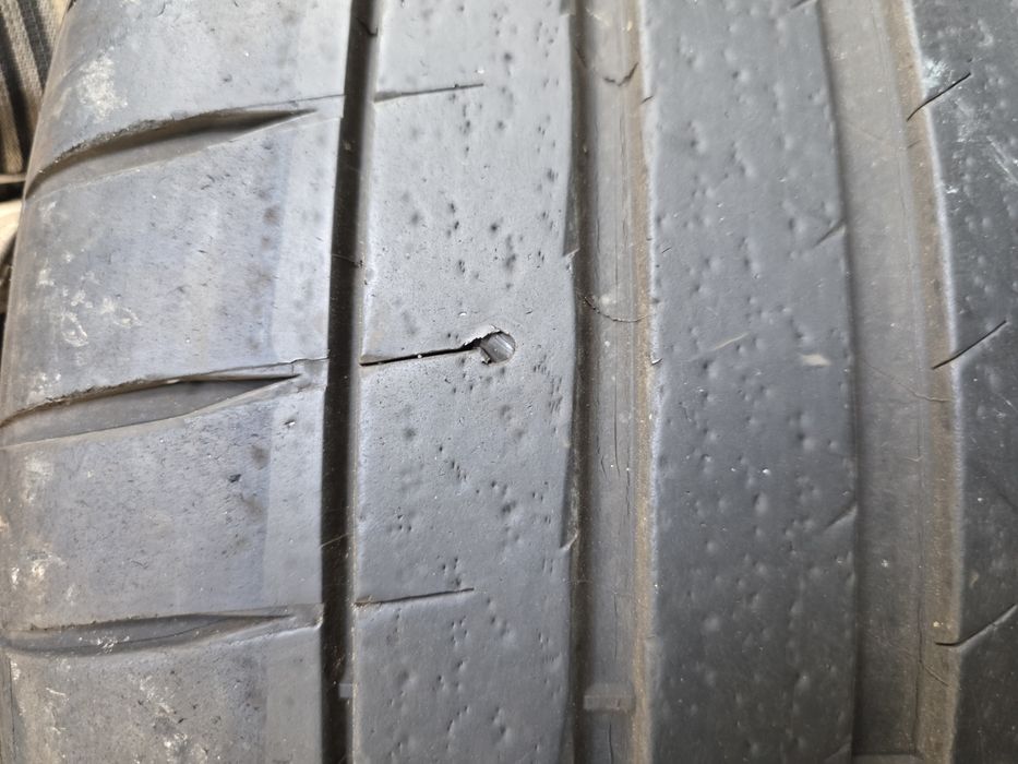 2бр Летни гуми 245 35 19 - Michelin