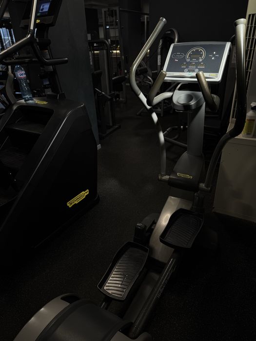 Кростренажор Technogym Excite 500
