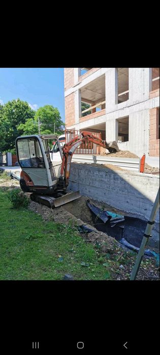 Услуги със мини багер и бобкат