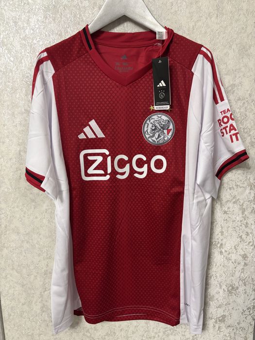 Футболки мужские