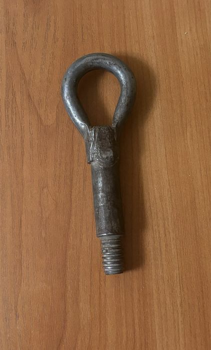 Продам крюк               .