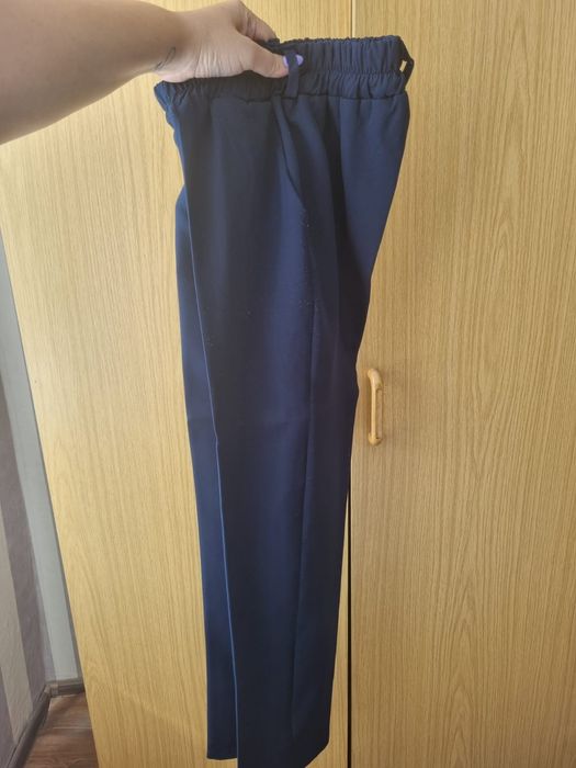 Продам школьную юбку и брюки