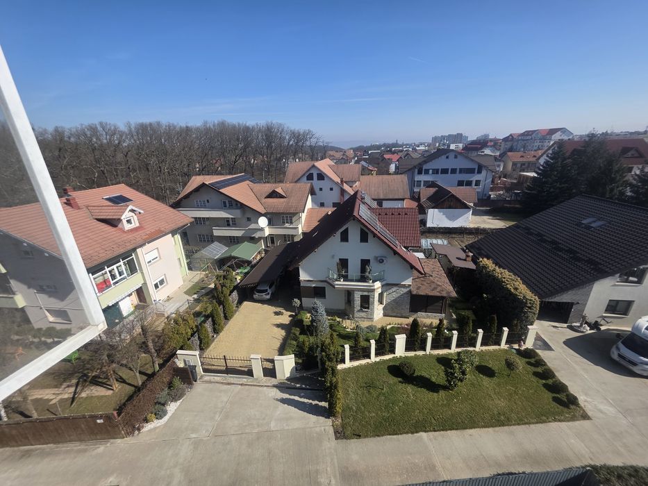 Apartament frumos lângă pădure