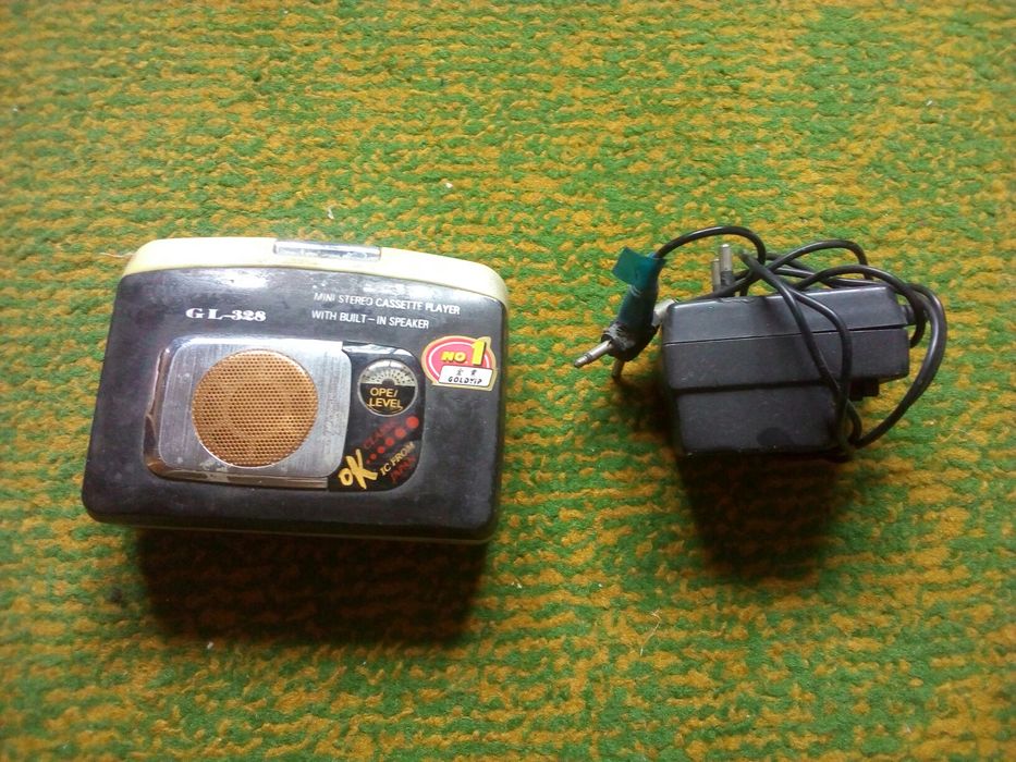 Мини магнитофон однокасетный