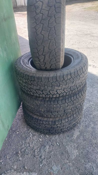 Продам резину HANKOOK А/Т 265/65/17