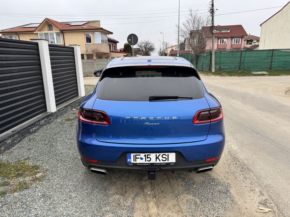 2017 Porsche Macan