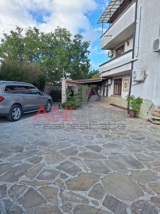 Продава се Къща в Варна, Галата - 660 кв.м за 1288 €/кв.м - Снимка #11