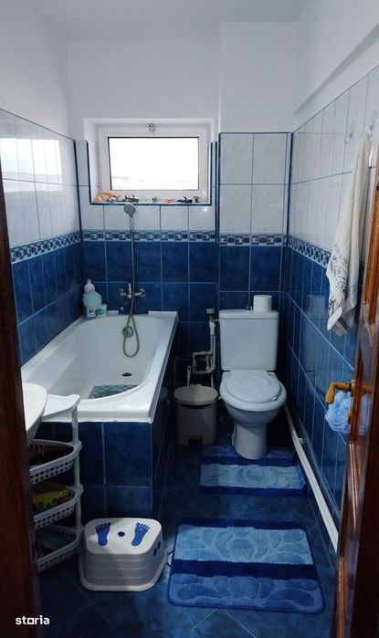 3 camere Dorobanți-70,5mp-balcon-bloc 1983,mobilat,aproape parc/A7