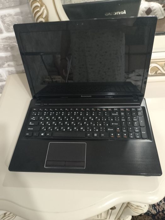 Продам ноутбук Lenovo б.у