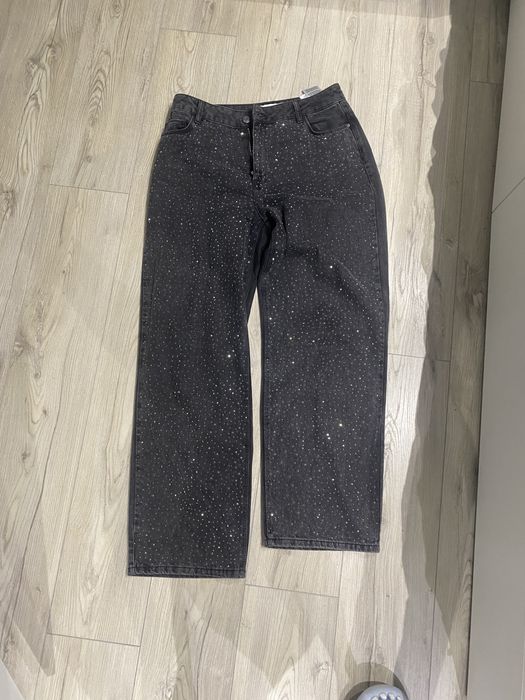 дънки с камъчета