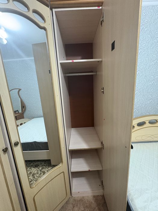 Срочно продам спальный гарнитур