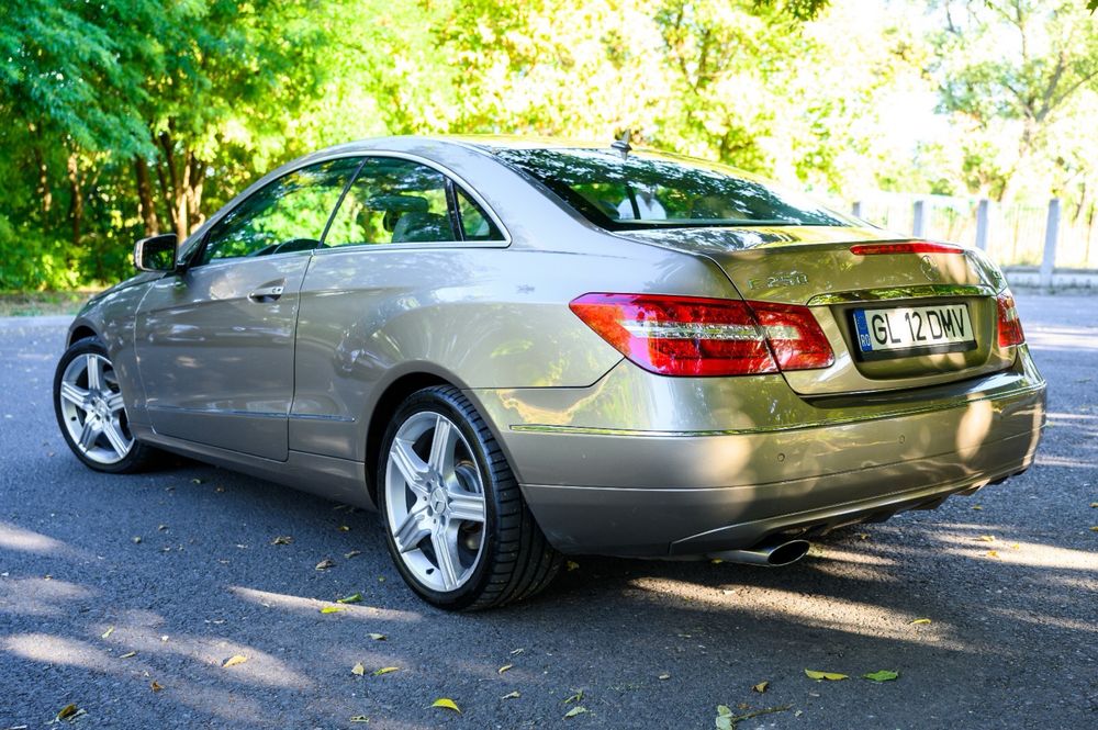 MERCEDES-BENZ E-Class 2010 — imagine 4