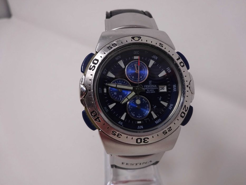 FESTINA - Мъжки кварцов часовник хронограф със стоманена каса