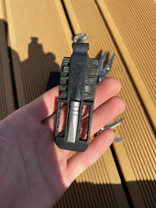 мултитул Leatherman signal