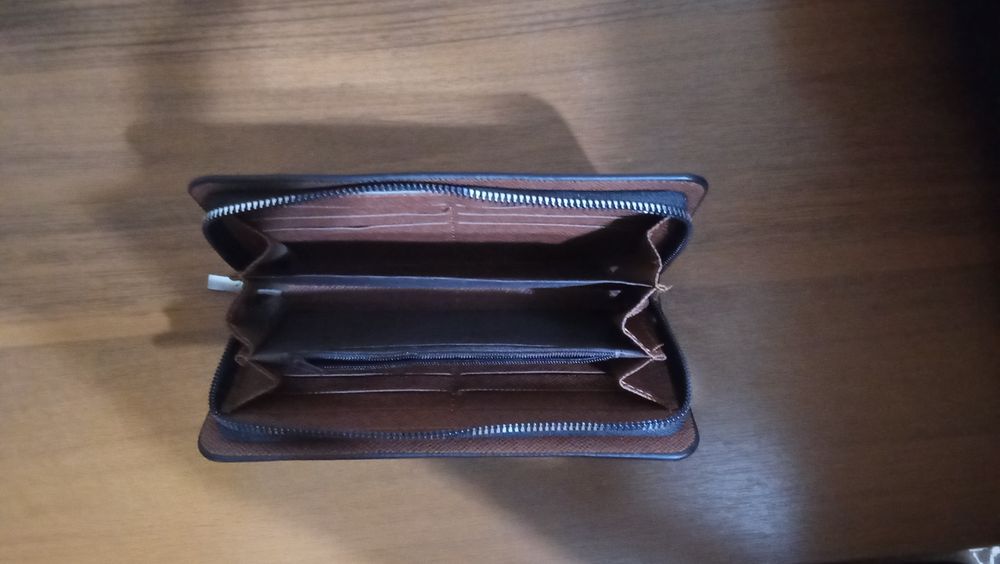 Чорний кошелёк состояние отличное