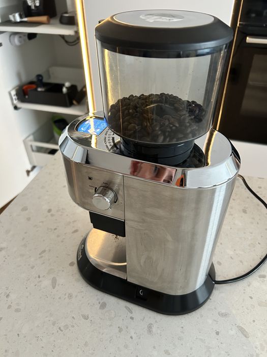 Rasnita Delonghi Dedica