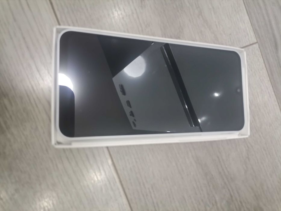 Samsung Galaxy A16 нов