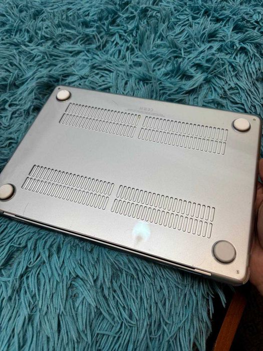 Macbook AIR m2 на гарантии