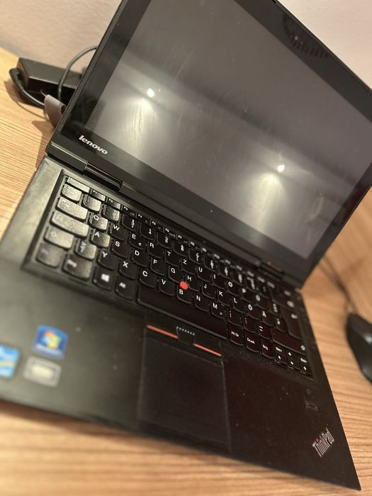 Vand laptop Lenovo