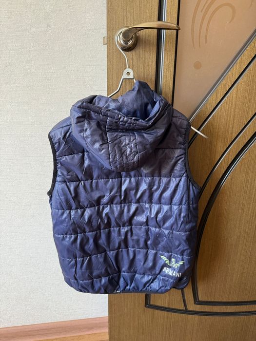 Куртки на мальчика, жилет, брюки, рубашки