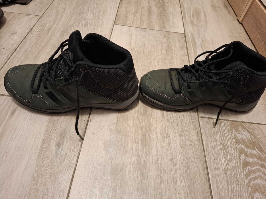 Ghete adidas marimea 40