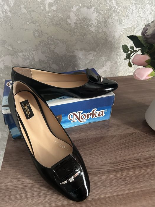 Обувь натуральная кожаная