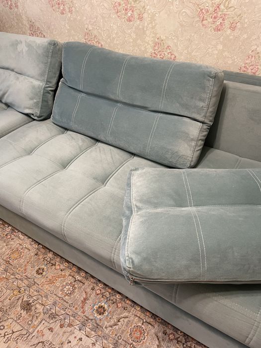 Продается Диван в хорошем состоянии