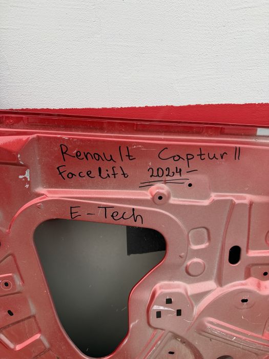 Задна лява врата Renault Captur 2024