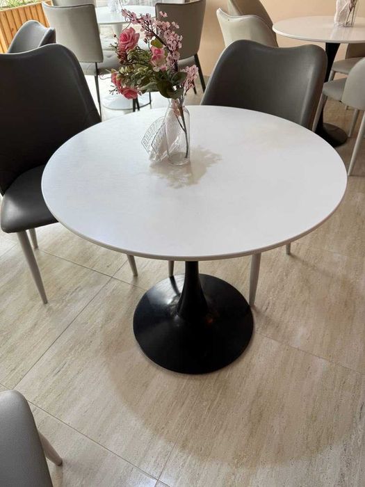 Oshxonangiz yoki biznesingiz uchun stol va stullar