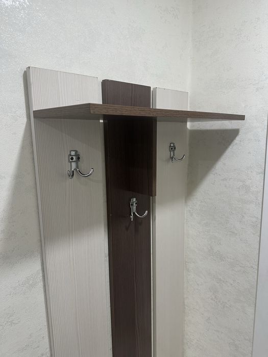 Вешалка с обувницей в прихожую