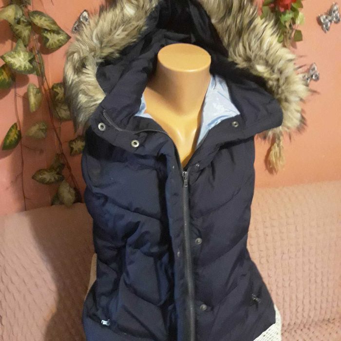 GAP Дамски Елек  с пух