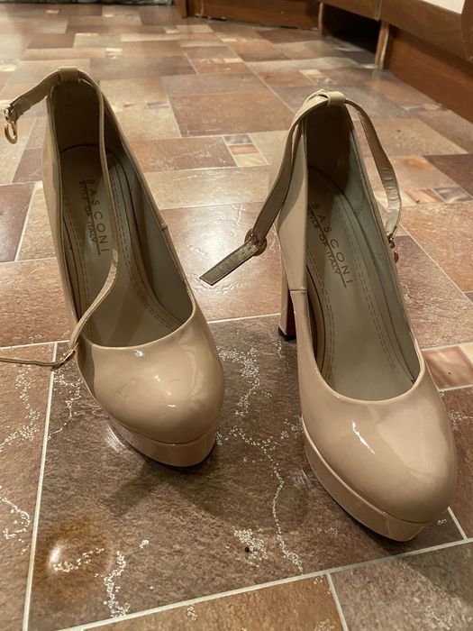 Туфли лабутены на высоком каблуке