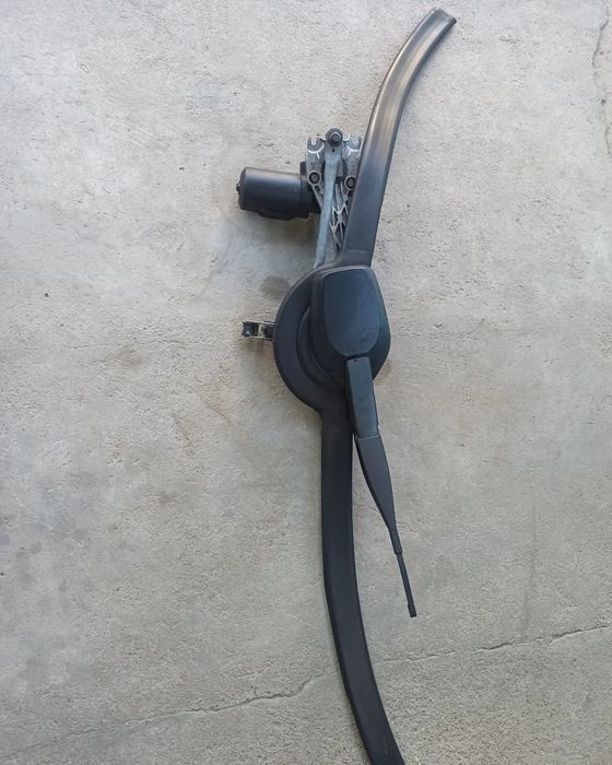 Стеклоочиститель Мерседес 124, 210, 190, 201