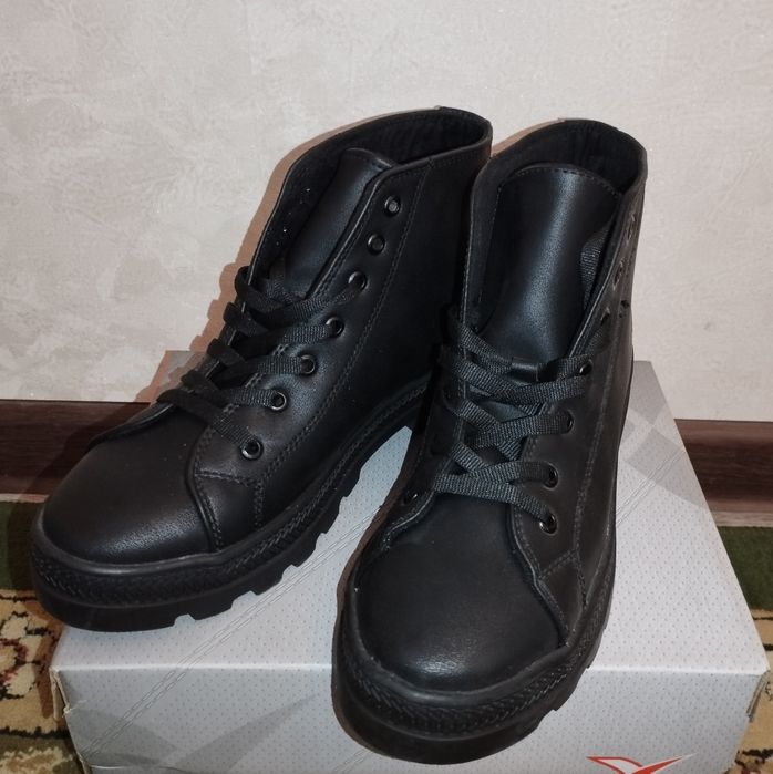 Уни полуботинки.Производство Турция