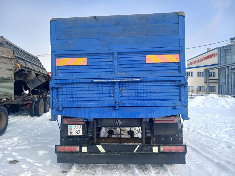 Продам камаз 5320.