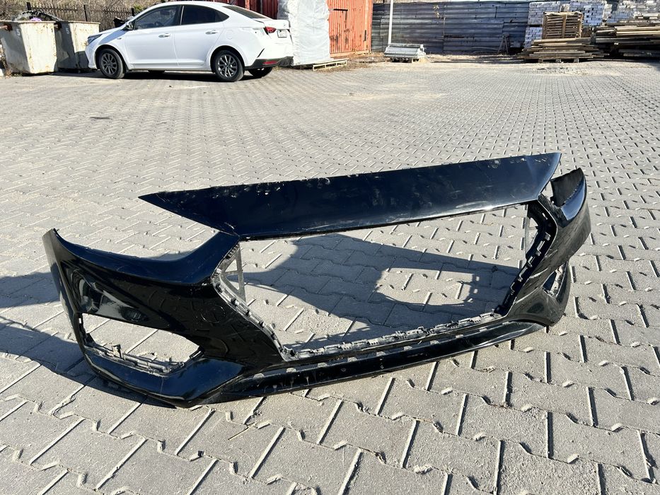 Продам передний бампер hyundai accent