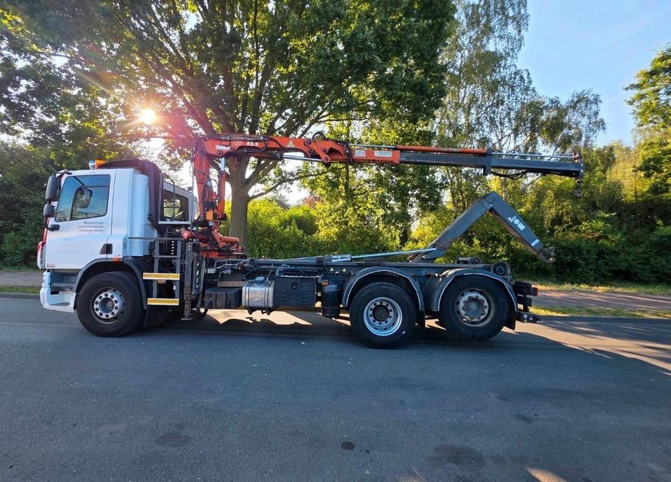 Macara-Abrollkipper Daf Cf