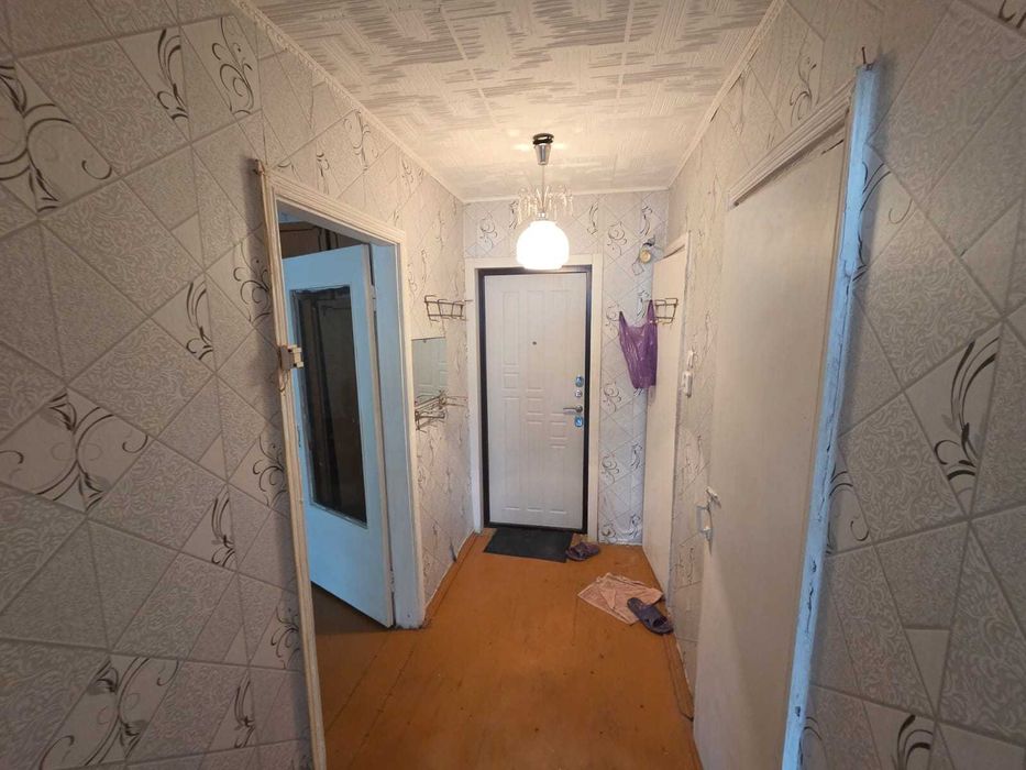 Продам 1 ком квартиру в 7 мкр