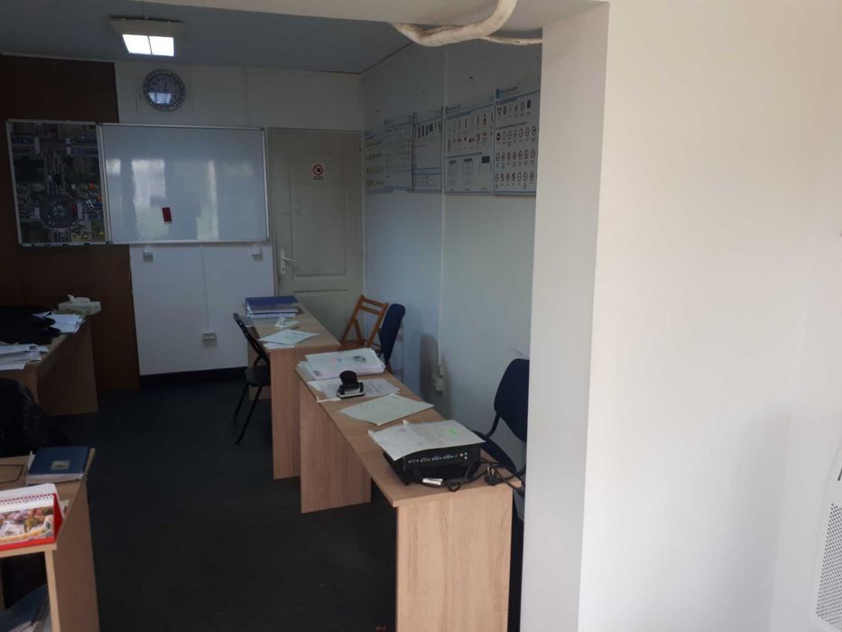 Spațiu comercial de vânzare lângă pompieri