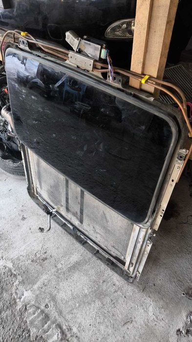 Люк rx 300 в сборе