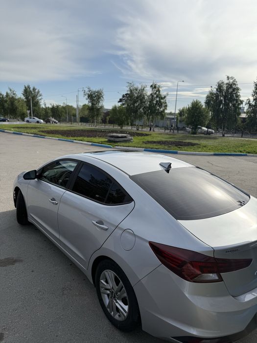 Хундай Элантра в отличном состоянии
