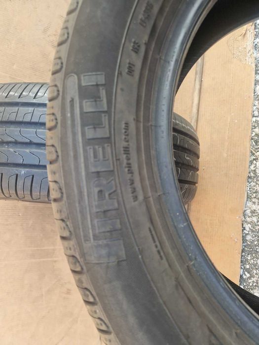 2 Pirelli R18 235/55 Летни гуми  DOT0222