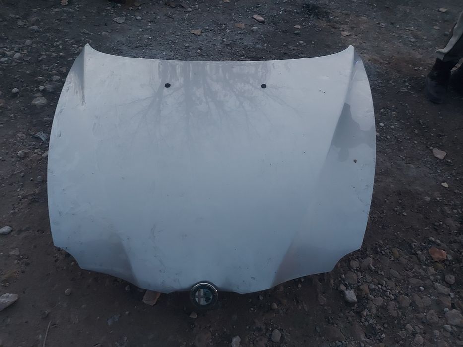 Оригинален капак за Алфа Ромое 147